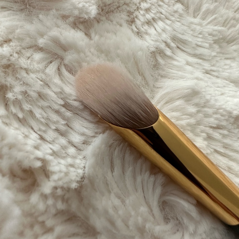 Pat McGrath Sublime Perfection Concealer Brush